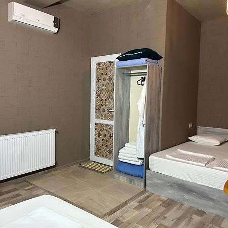 Nid Hotel Tbilissi Extérieur photo