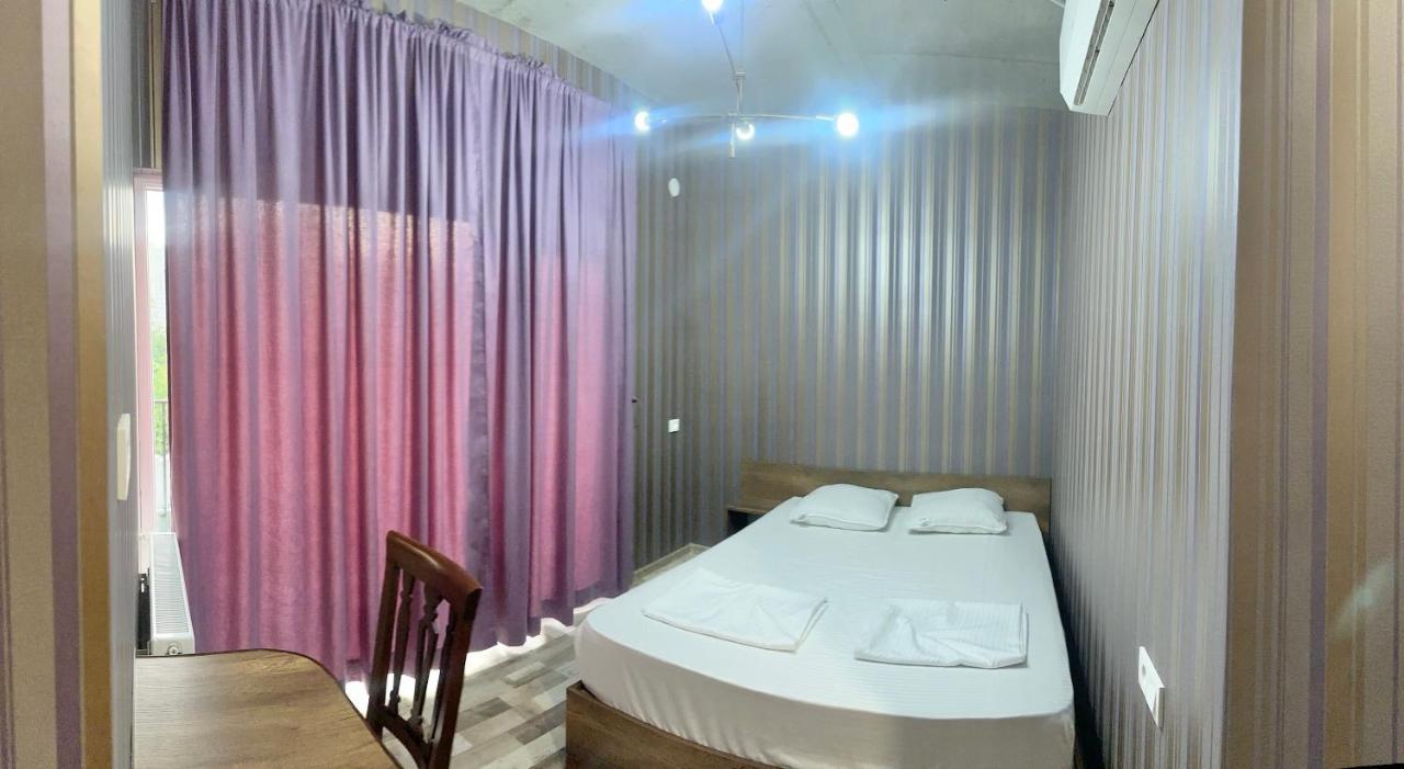 Nid Hotel Tbilissi Extérieur photo