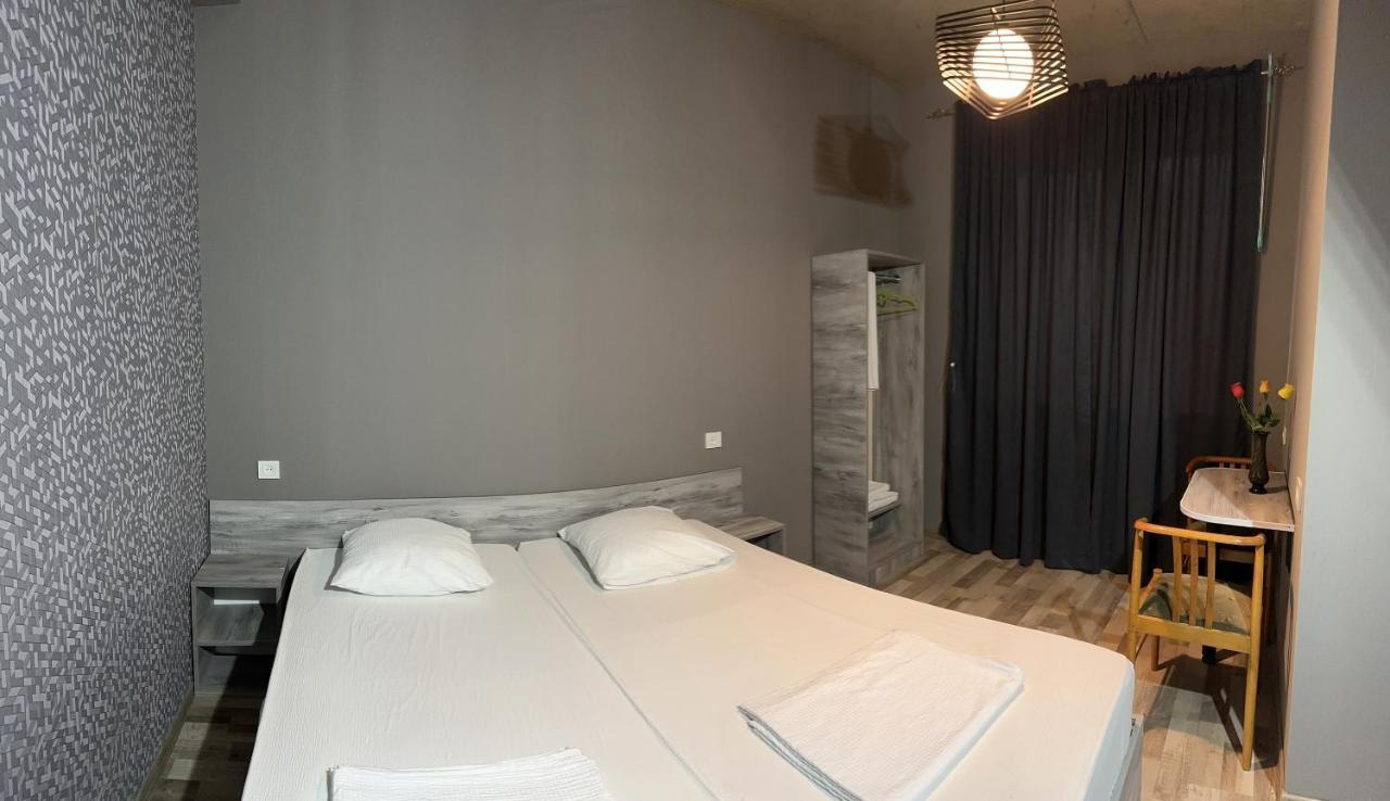 Nid Hotel Tbilissi Extérieur photo