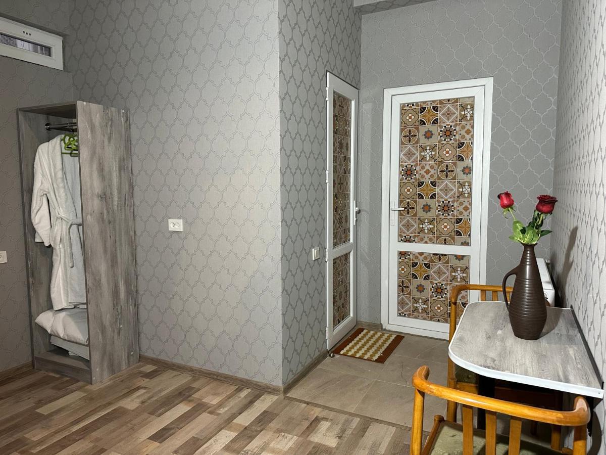 Nid Hotel Tbilissi Extérieur photo