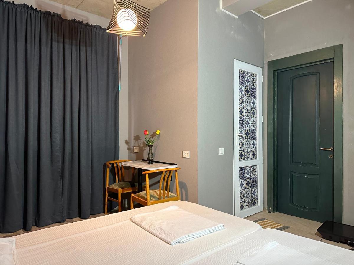 Nid Hotel Tbilissi Extérieur photo