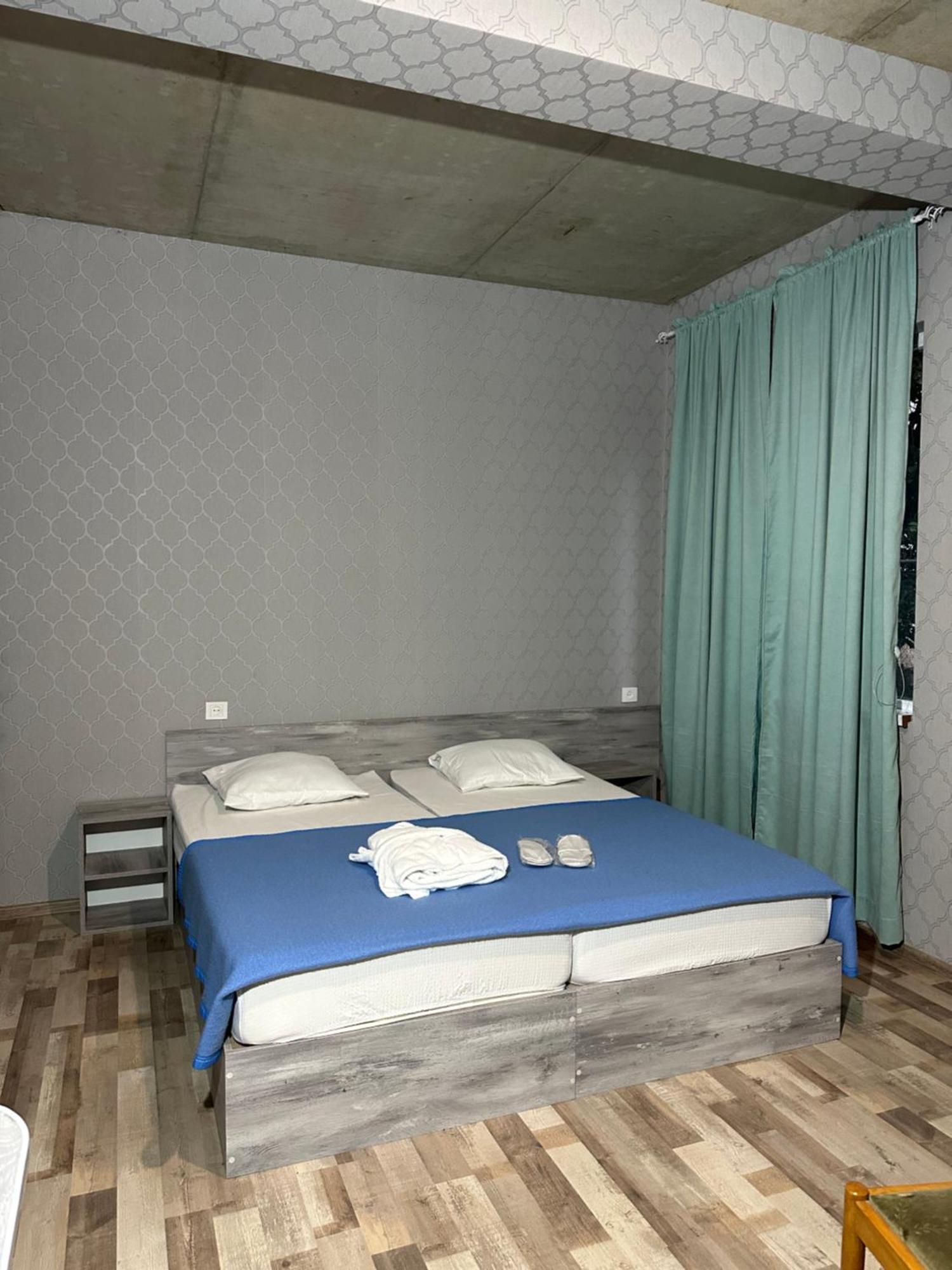 Nid Hotel Tbilissi Extérieur photo