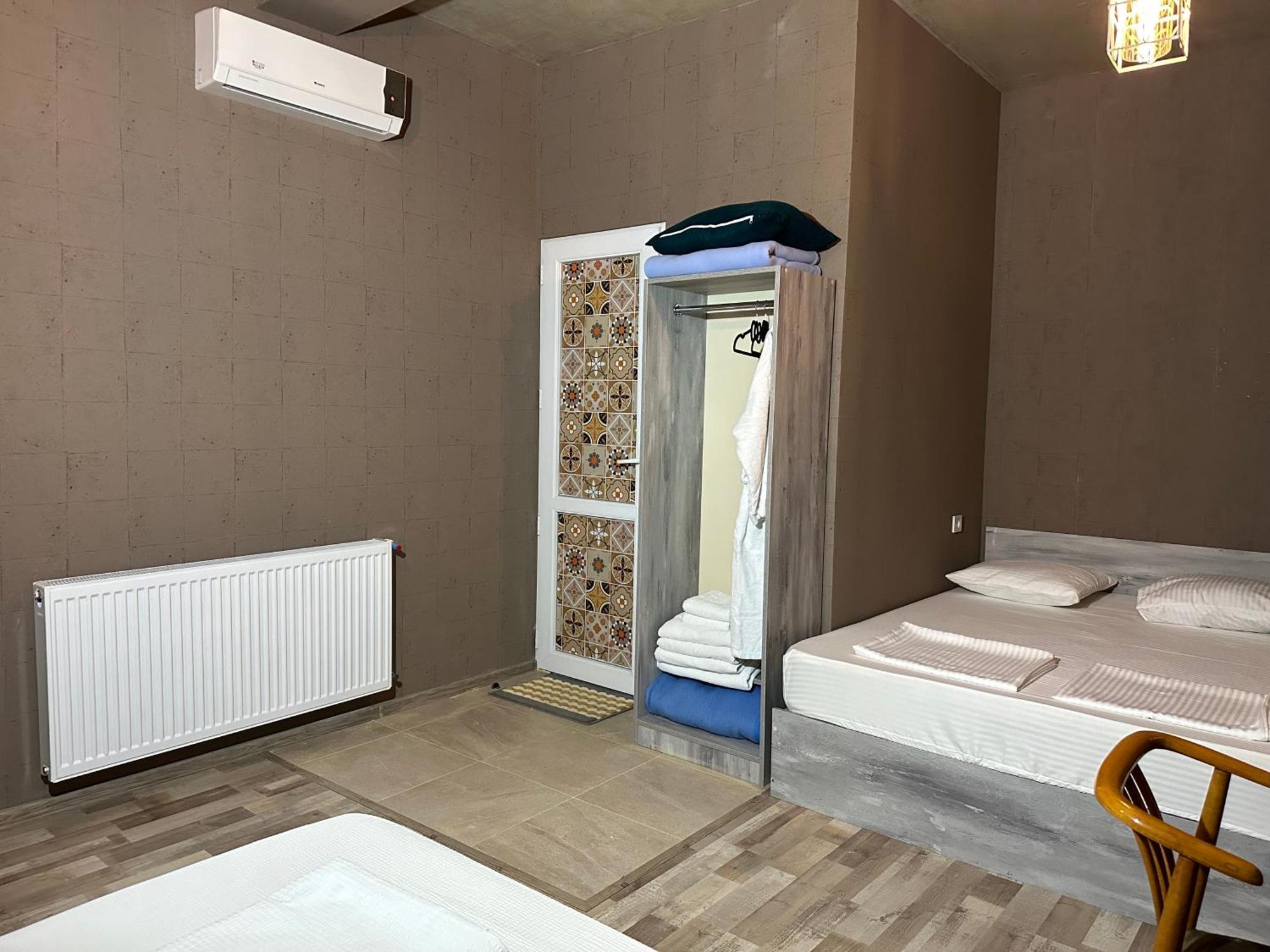 Nid Hotel Tbilissi Extérieur photo